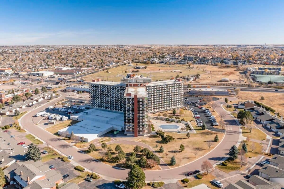 2Bd Luxury Condo Cocktail Lounge Beautiful Views Colorado Springs Exterior photo